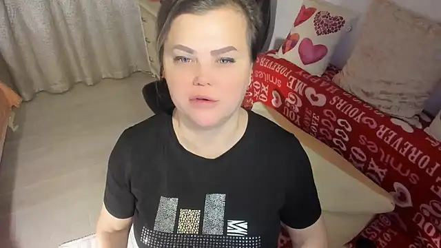 Snapshot of MildMature chatting on 01-28-25, 06:28 MildMature online show from 01-28-25, 06:28