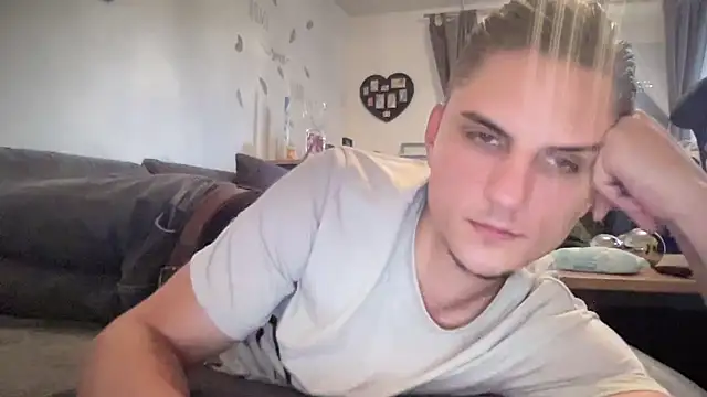 Sweetbooy90 online show from 09-30-25, 07:46