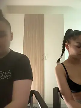 FemmeAffair online show from 04-01-26, 08:06