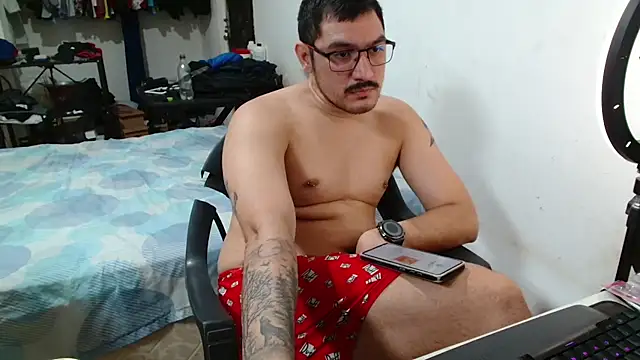 Leonino231 online show from 04-26-26, 04:26