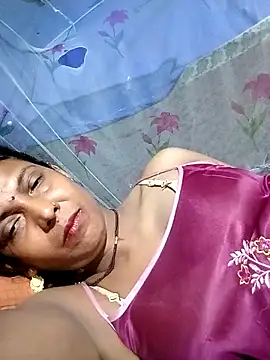 Snapshot of Savita992 chatting on 05-05-26, 09:23 Savita992 online show from 05-05-26, 09:23