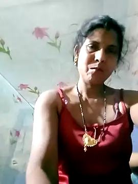 Snapshot of Savita992 chatting on 05-13-26, 07:33 Savita992 online show from 05-13-26, 07:33