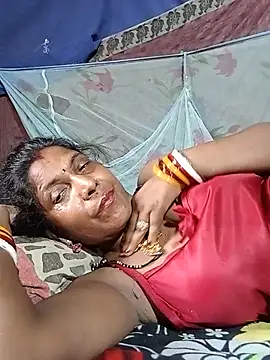 Snapshot of Savita992 chatting on 05-22-26, 07:37 Savita992 online show from 05-22-26, 07:37