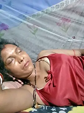 Snapshot of Savita992 chatting on 05-22-26, 07:41 Savita992 online show from 05-22-26, 07:41