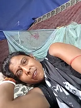 Snapshot of Savita992 chatting on 06-06-26, 07:57 Savita992 online show from 06-06-26, 07:57