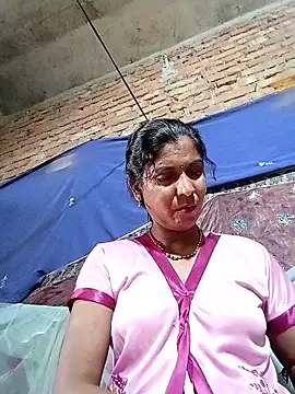 Snapshot of Savita992 chatting on 06-08-26, 05:41 Savita992 online show from 06-08-26, 05:41