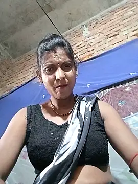 Snapshot of Savita992 chatting on 06-12-26, 09:08 Savita992 online show from 06-12-26, 09:08
