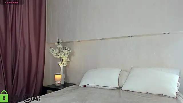 Adelina Bliss online show from 05-29-26, 10:57