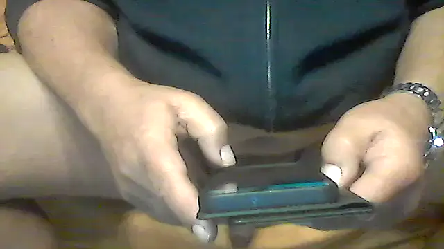 Snapshot of Knabenpenis@xh chatting on 10-12-25, 08:02 Knabenpenisxh online show from 10-12-25, 08:02