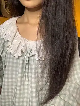 Snapshot of Nhinhi18 chatting on 09-09-25, 03:22 Nhinhi18 online show from 09-09-25, 03:22