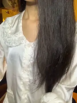 Snapshot of Nhinhi18 chatting on 09-13-25, 03:01 Nhinhi18 online show from 09-13-25, 03:01