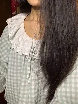 Snapshot of Nhinhi18 chatting on 10-23-25, 03:11 Nhinhi18 online show from 10-23-25, 03:11