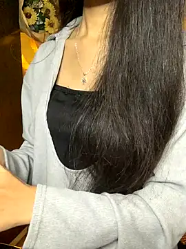 Snapshot of Nhinhi18 chatting on 10-25-25, 03:07 Nhinhi18 online show from 10-25-25, 03:07