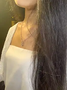 Nhinhi18 online show from 04-28-26, 03:28