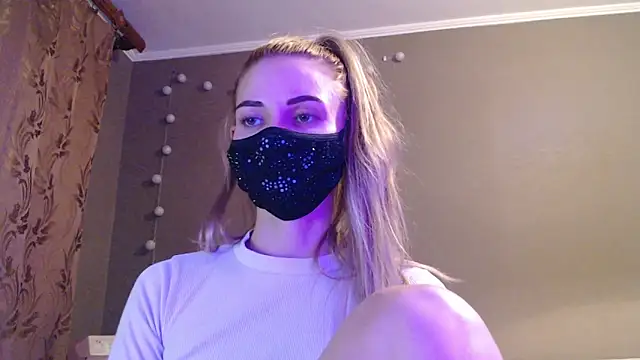 Iris lave online show from 09-15-25, 04:18