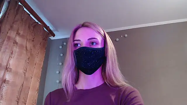 Iris lave online show from 09-23-25, 03:37