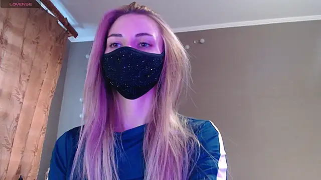 Iris lave online show from 09-28-25, 03:17