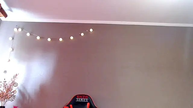 Iris lave online show from 04-29-26, 02:32