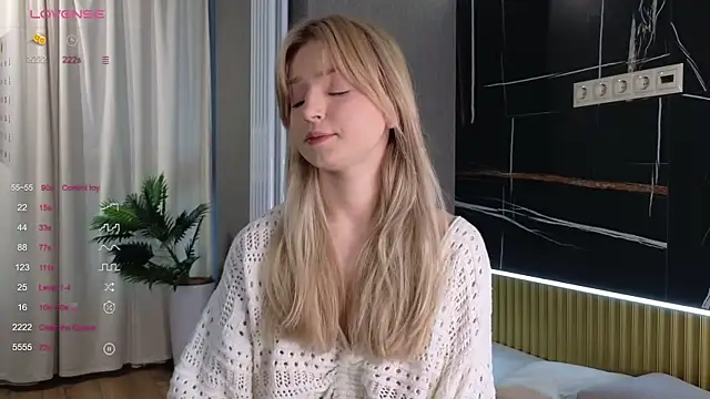 zegoii online show from 10-10-25, 01:43