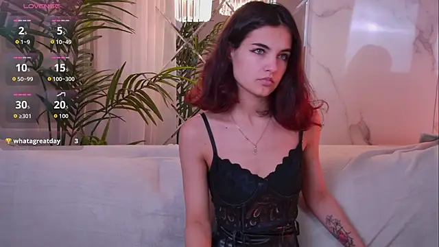 Snapshot of JennyShiny chatting on 12-05-25, 09:29 JennyShiny online show from 12-05-25, 09:29