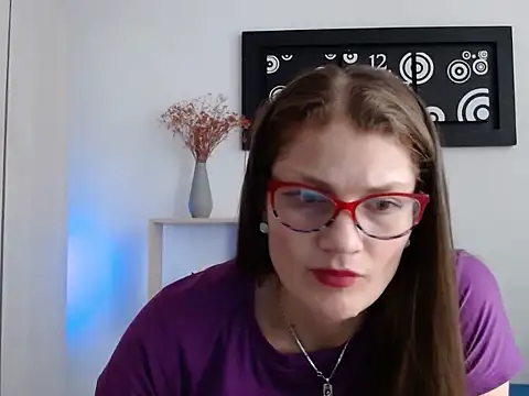 Snapshot of Camila-ventura chatting on 10-03-25, 08:28 Camila-ventura online show from 10-03-25, 08:28