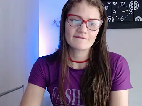 Snapshot of Camila-ventura chatting on 10-26-25, 08:15 Camila-ventura online show from 10-26-25, 08:15