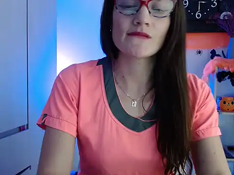 Snapshot of Camila-ventura chatting on 10-31-25, 08:32 Camila-ventura online show from 10-31-25, 08:32