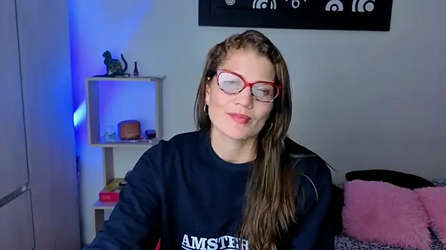 Snapshot of Camila-ventura chatting on 11-10-25, 07:57 Camila-ventura online show from 11-10-25, 07:57