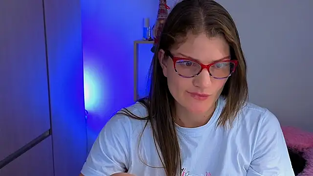 Snapshot of Camila-ventura chatting on 12-05-25, 08:05 Camila-ventura online show from 12-05-25, 08:05