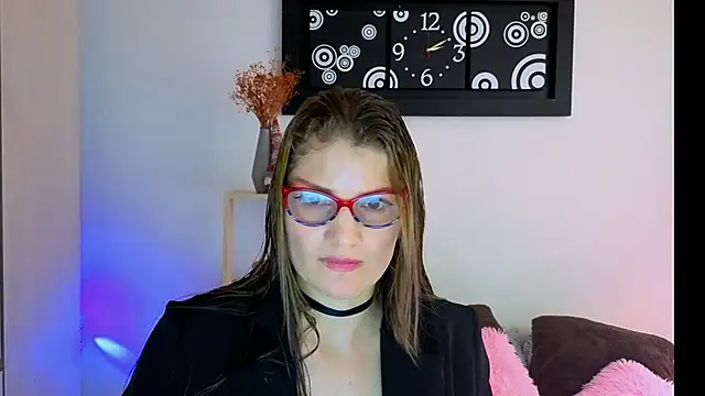 Snapshot of Camila-ventura chatting on 12-14-25, 07:07 Camila-ventura online show from 12-14-25, 07:07