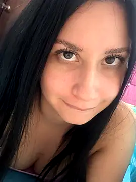 Snapshot of lucy_grey25 chatting on 10-05-25, 03:05 lucy grey25 online show from 10-05-25, 03:05