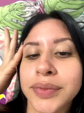 Snapshot of lucy_grey25 chatting on 10-05-25, 07:01 lucy grey25 online show from 10-05-25, 07:01