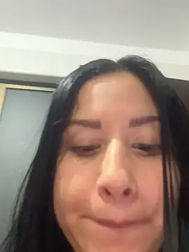 lucy grey25 online show from 12-18-25, 10:49