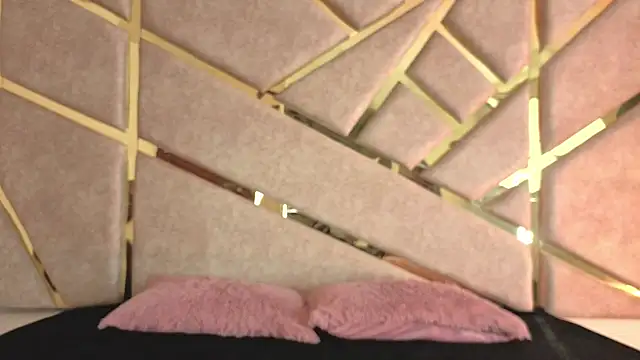 Zafiro claire online show from 12-19-25, 06:48