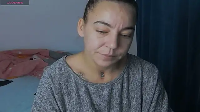 KatyNolann online show from 10-26-25, 08:20