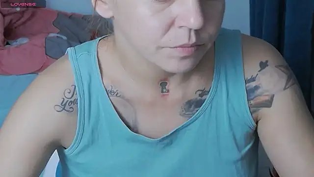 KatyNolann online show from 10-26-25, 08:26