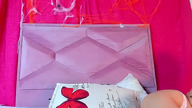 BellaaRossy online show from 10-20-25, 05:35