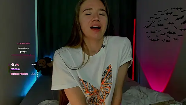 SoulNonNude online show from 07-22-26, 04:04
