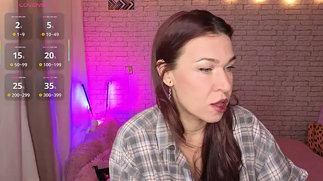 ReginaFoXXXy online show from 02-04-26, 02:34