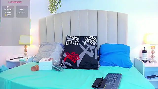 Rachel Donnelly online show from 10-01-25, 04:40