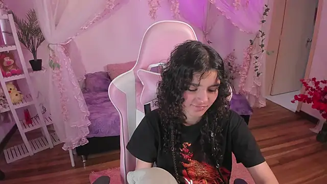 bunny curly online show from 10-25-25, 12:56