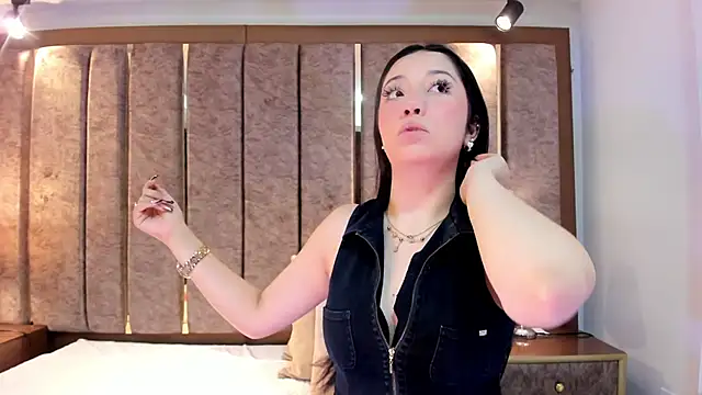 BarbieMonet online show from 11-08-25, 07:45