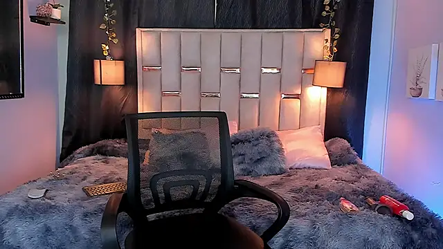 Hanzking01 online show from 10-02-25, 03:13