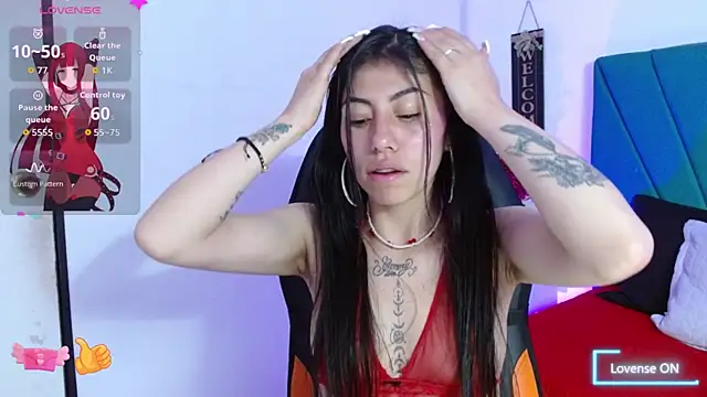 Snapshot of Aily_star chatting on 10-14-25, 04:02 Aily star online show from 10-14-25, 04:02