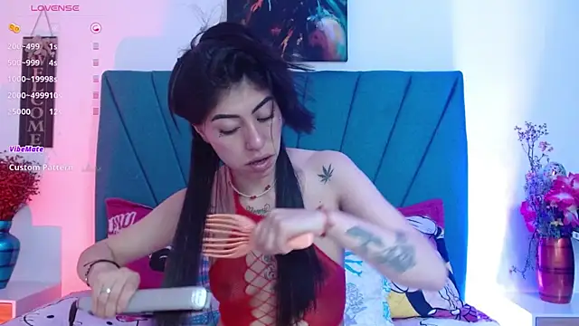 Snapshot of Aily_star chatting on 11-27-25, 04:14 Aily star online show from 11-27-25, 04:14