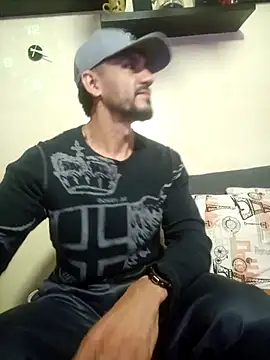 Snapshot of andrusstik chatting on 10-23-25, 03:17 andrusstik online show from 10-23-25, 03:17