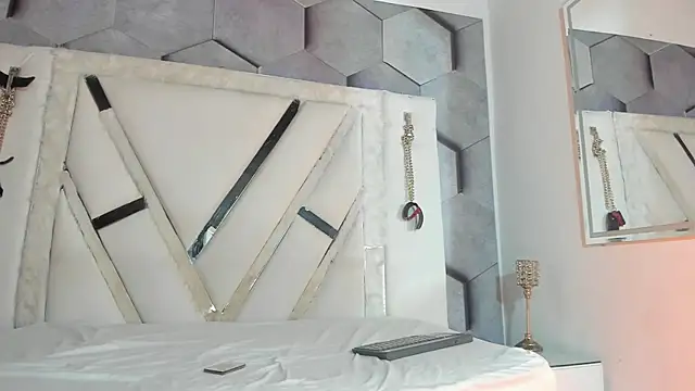 PeterBowel online show from 10-07-25, 02:42