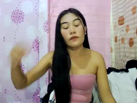 YourWildestDoll online show from 12-21-25, 06:26