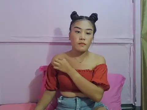 YourWildestDoll online show from 02-22-26, 10:36