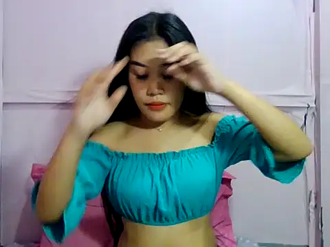 Snapshot of YourWildestDoll chatting on 04-21-26, 02:26 YourWildestDoll online show from 04-21-26, 02:26